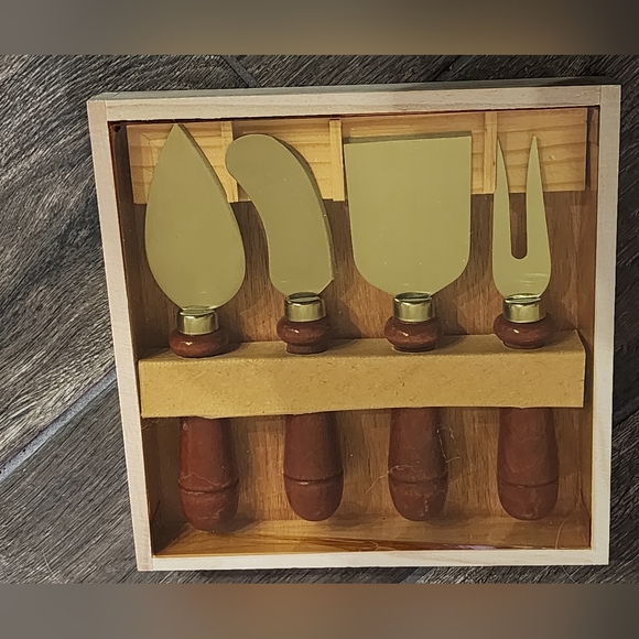 Cheese Knife Set - 4 pieces - Picture 2 of 5